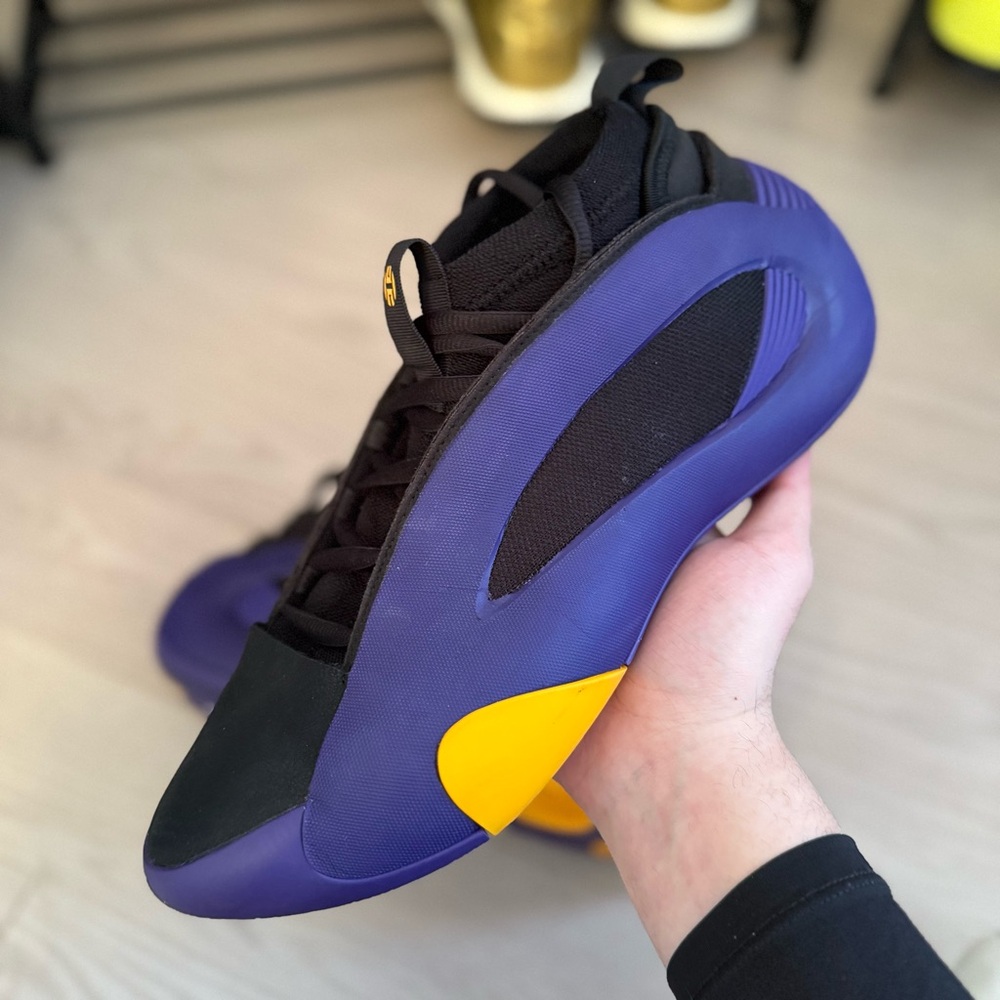 Harden 8 NCAA